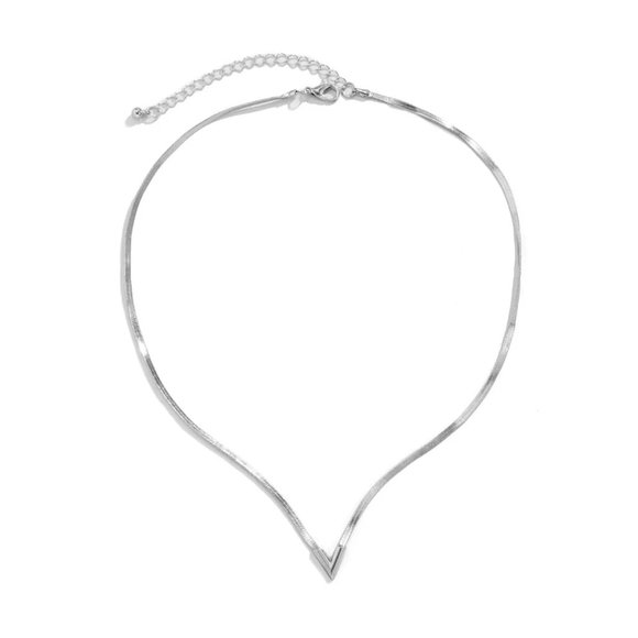 V Shaped Silver Snake Chain - Picture 4 of 5